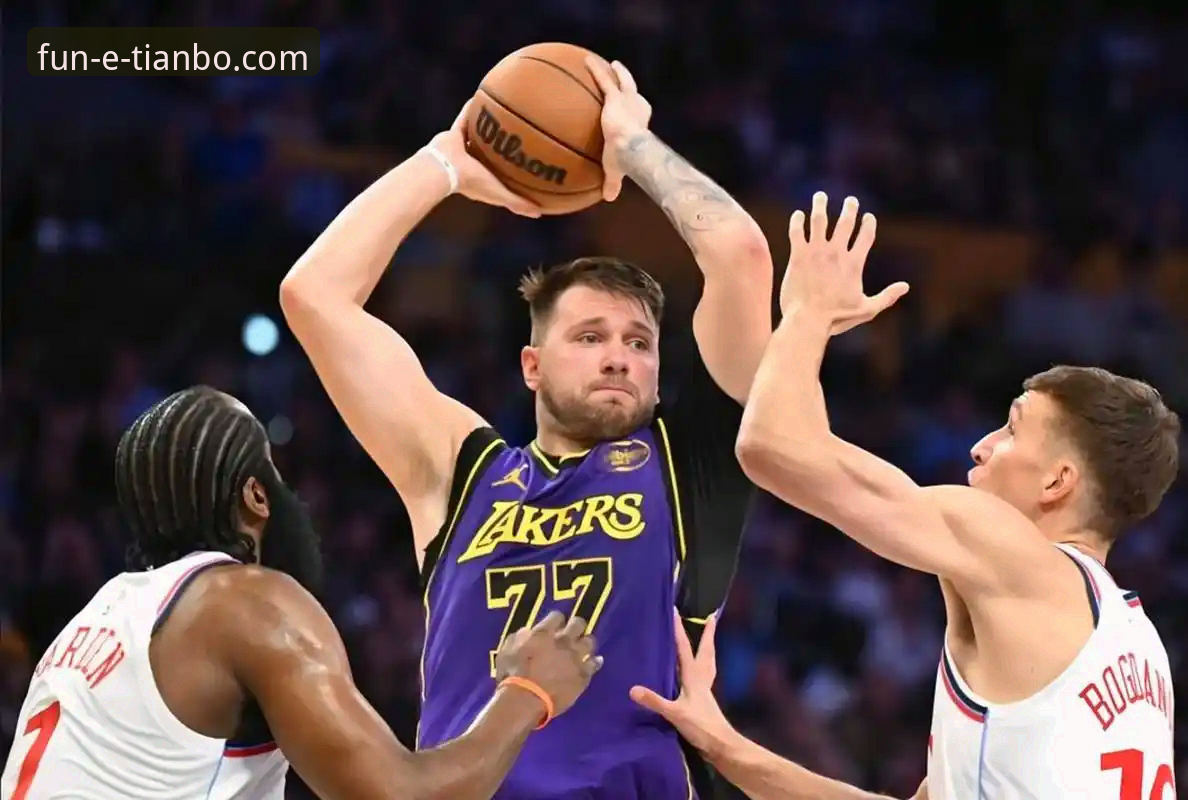 3个关键数据，深度解析湖人锁定季后赛背后的战略与启示